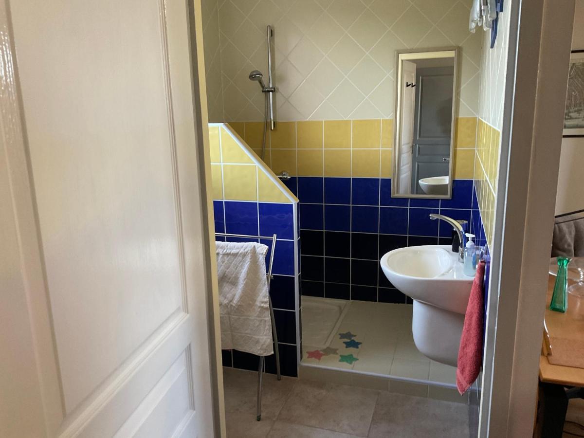 Maison Bon Ton Paraza Bagian luar foto